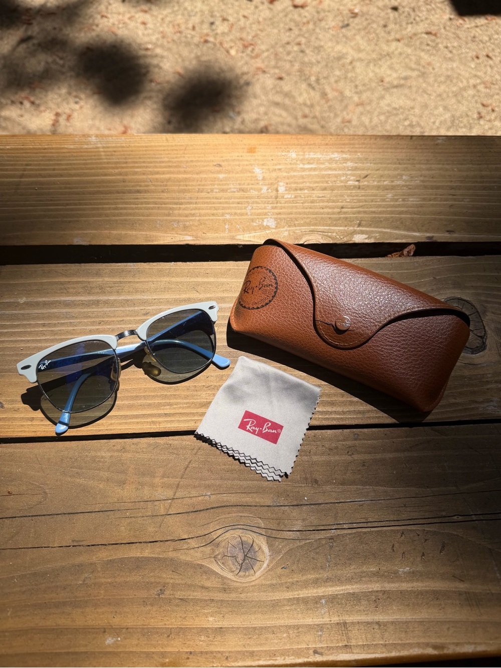 Ray-Ban Clubmaster RB3016 1102/3Q Womens